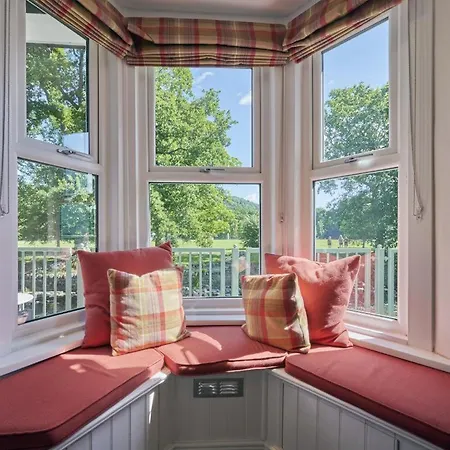Holiday home 3 Bed In Sz411 *